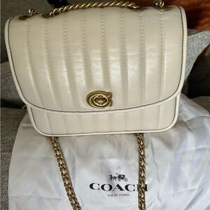 COACH 👝